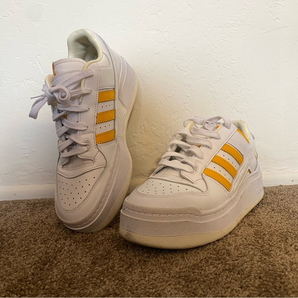 Adidas forum sneakers, white yellow. Women’s size 11.